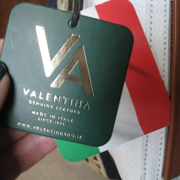 Valentina peeble white leather X-body bag w/ brown leather trim NWT Spring wear - Picture 7 of 15